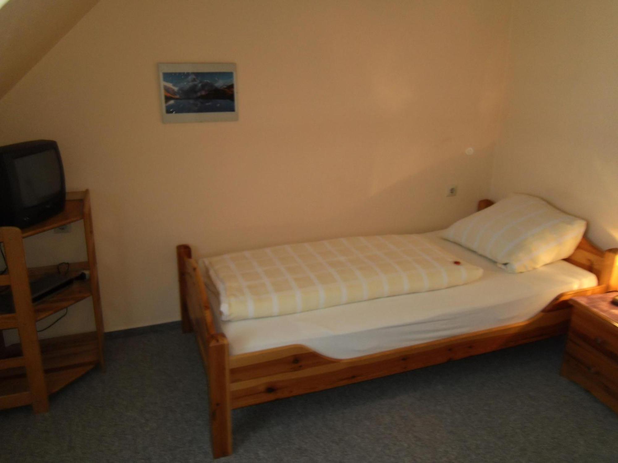 Hotel Gasthof Zum Neubau Кіслеґґ Екстер'єр фото