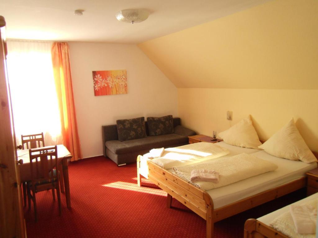 Hotel Gasthof Zum Neubau Кіслеґґ Номер фото